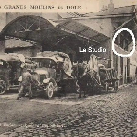 Le Au Moulin Design Noir&vue Unique Appartement Dole